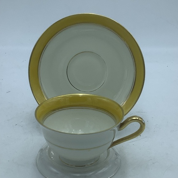 Vintage Bavaria Tirschenreuth  Demitasse Cup and Saucer - Picture 5 of 10
